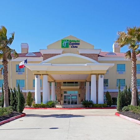 Holiday Inn Express Pearland, An Ihg Hotel Exterior photo